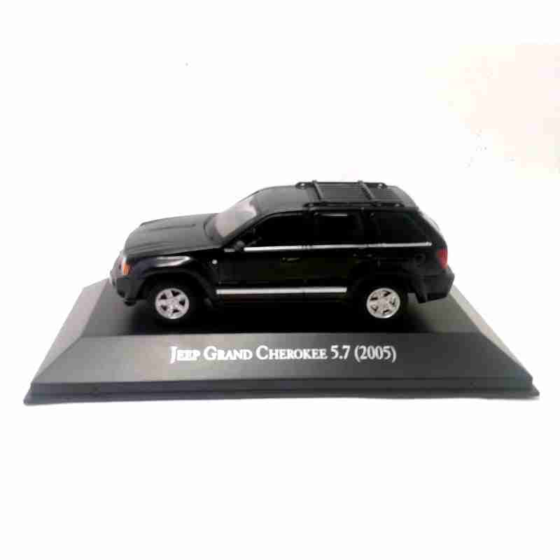 Jeep_Grand_Cherokee_5.7_2005_4